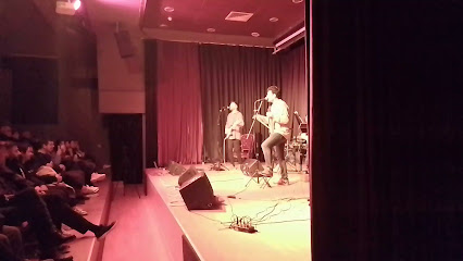 Seferihisar Kültür Merkezi Çağan Irmak Salonu 